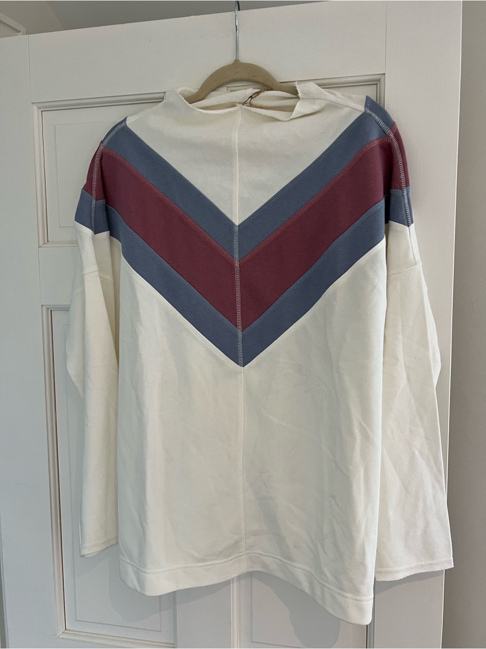NWT Easel Cream Sweatshirt with Blue and Burgundy Chevron Detail